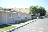 A Wyoming Inn