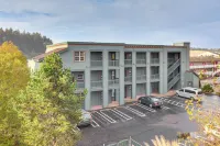 Riverfront Apt in Old Town Florence! - Wifi