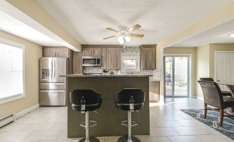 Home Near Skiing & Downtown Worcester