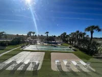 Beachside Resort Motel - Beach