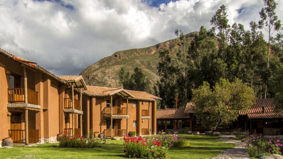 Lizzy Wasi Urubamba