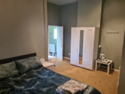 Hen House Hotels in Cannock