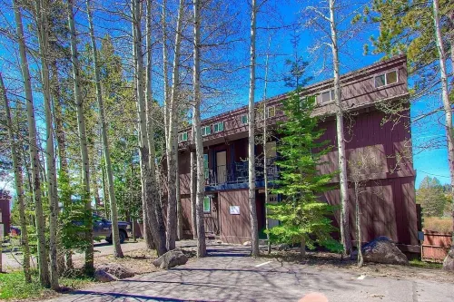 Park View Paradise 3 Bedroom Condo by RedAwning