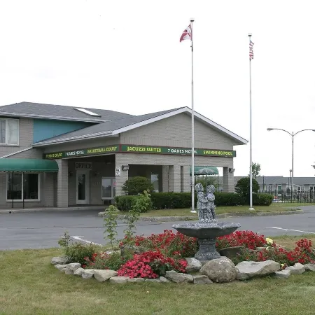Seven Oakes Motel