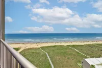 Aquarius Penthouse #2, Dahktari Condo - Ocean View