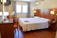 Hotel Mari Carmen Hotels in Gor