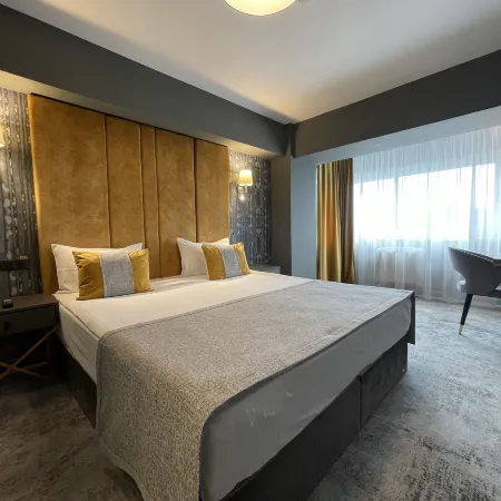 Hotel Univers Отели рядом с достопримечательностью «Торговый центр Cluj Iulius Mall»