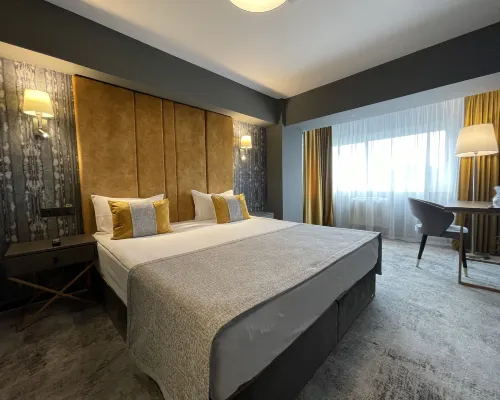 Hotel Univers Hotel in zona Iulius Mall