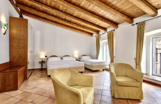 Residence San Giusto Hotels near Palatrieste