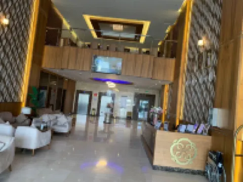 Laylati Dhahrat Laban