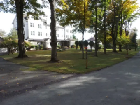 Kenoza Lake View Manor Hotels in Delaware