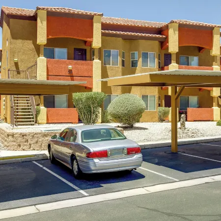 Mesquite Condo w/ Community Pool & Hot Tub!
