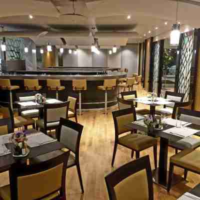 Nash Airport Hotel Dining/Meeting Rooms