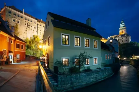 Penzion Albatros Отели рядом со станцией Czech Krumlov Train Railway Station