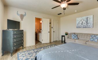 Ranch Getaway with Pool and Horse Stall Access!