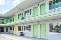 Greeley University Inn by Capital O I-25 - Moteles