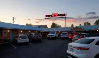 Teton Court Motel - parking