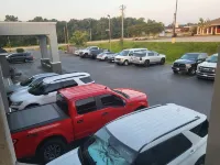Econolodge - parking