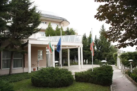 Park Hotel Bellevue Отели рядом с достопримечательностью «Приморский парк»