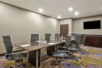 洲際哈里斯堡東假日飯店 米德爾敦住宿飯店