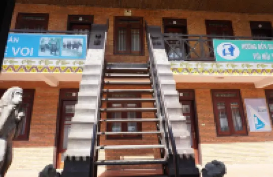 Van Long Elephants家庭旅館 酒店