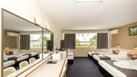 Mid City Motor Inn in Mackay