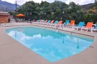 Villa Motel at Manitou Springs - Pools