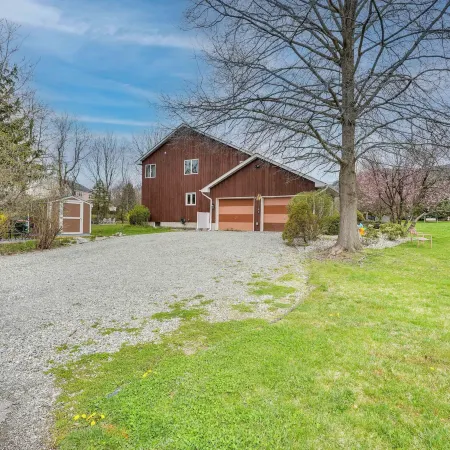 Dog-Friendly Fishkill Tiny House in Wine Country
