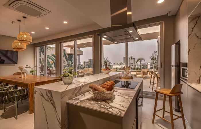HOUZE Stay & Residences by AVA
