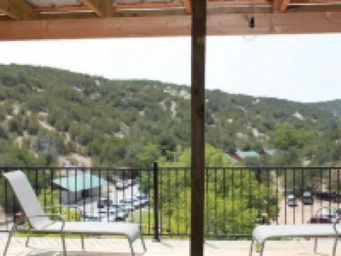 Turner Falls Hotels in Murray County