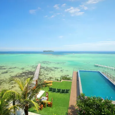 Royal Ocean View Karimunjawa Hotel dekat Karimunjawa Square