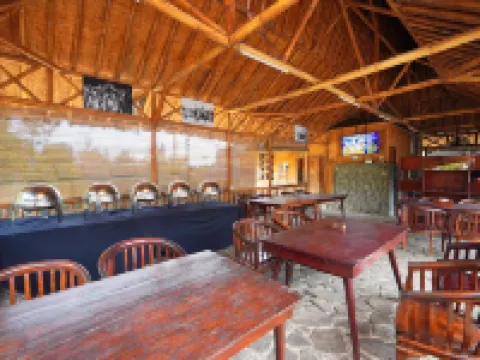 Villa Kampung Karuhun Sutan Raja Hotel a Pasirjambu