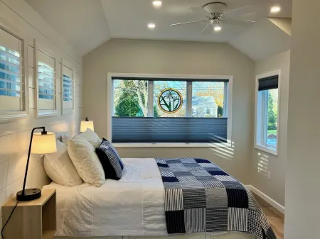 New Eastham Oceanside Guest Suite with Pool and Hot Tub