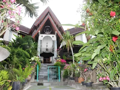 Puri Eling Blimbingsari Hotel Hotels in Negara