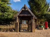 Hazel Rose Cottage - 2-Star
