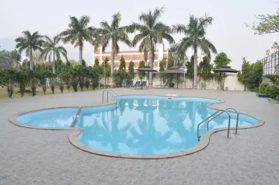 The Rajgir Residency Hotel a 