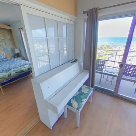 May Discount Huge 1240sq.ft Oceanfront Corner Unit Panoramic Wrap-Around Views