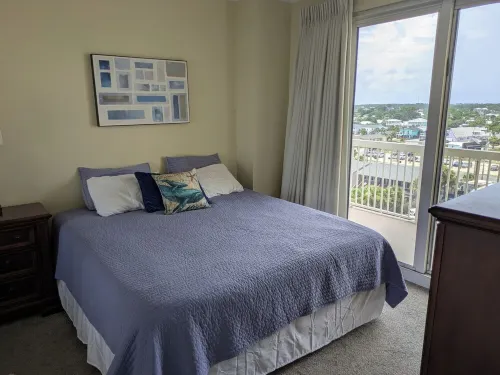End Unit! Wrap-Around Balcony! Amazing Views! Free Beach Service.