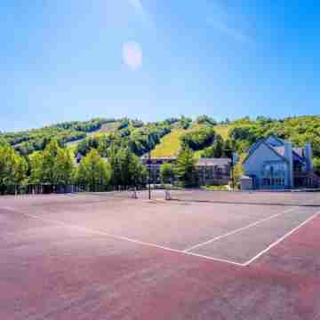 Artistic Hillside Loft Fitness & Recreational Facilities