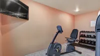 Cobblestone Hotel & Suites Pulaski/Green Bay - Gym