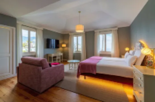 เปสตานา กินตา เปเรสเตรลโล