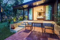 The Monttra Pattaya Hotels in Phra Tamnak Hill