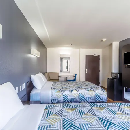 Motel 6 Laredo, TX - Airport