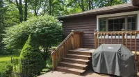 Updated cabin sleeps 8. Pet friendly, and has private neighborhood beach. Hotels in Charlevoix Township