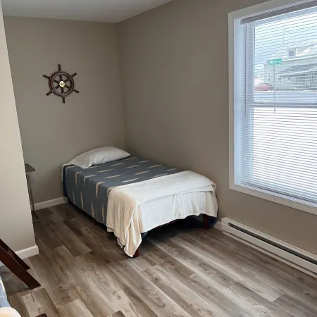 Newly remodeled Riverfront 3 bedroom house on the Great Chazy River with dockage Отели в г. Шамплейн