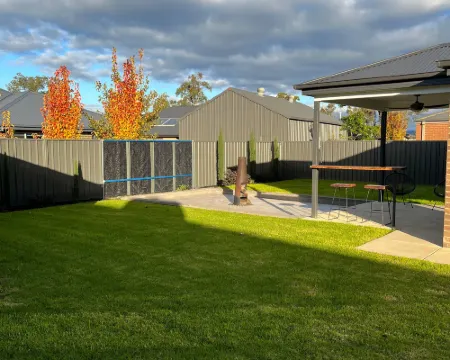 Wodonga House Huon hill โรงแรมในวอดองก้า
