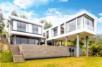 BugenVilla Bandung, 4BR, Heated Swimming Pool - 4 stjerner