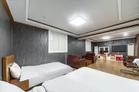 Gimje Jipyeongseon Hotels in Gimje-si