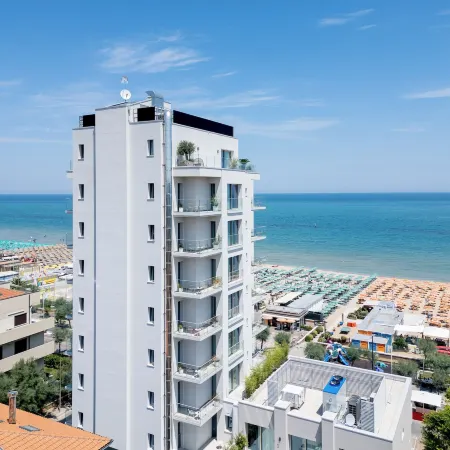 Opera Suite Hotel Pesaro