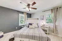 Dry Ridge Farmhouse w/ Hot Tub + Game Room! - 3-Star